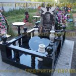 мЦоколь из гранита
