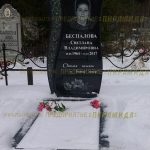 Памятники с инкрустацией