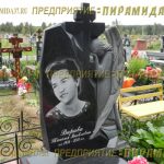 Скульптурные памятники из гранита