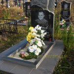 Скульптурные памятники из гранита