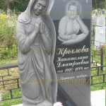 Скульптурные памятники из гранита