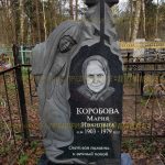 Скульптурные памятники из гранита
