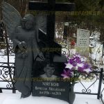 Скульптурные памятники из гранита
