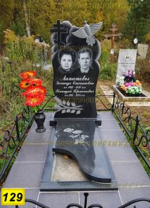 Фигурные памятники из гранита