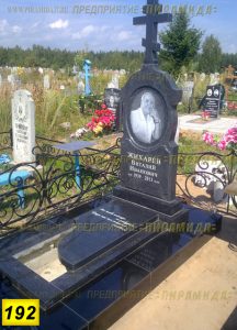 Фигурные памятники из гранита