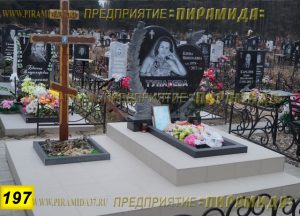 Фигурные памятники из гранита