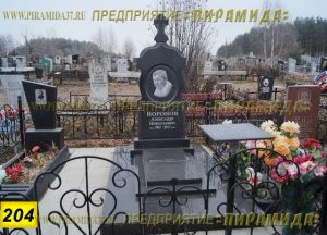 Фигурные памятники из гранита