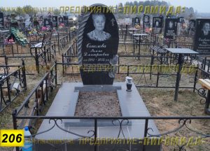 Фигурные памятники из гранита