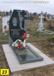 Фигурные памятники из гранита
