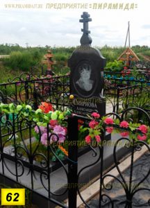 Фигурные памятники из гранита