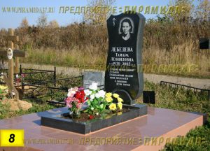 Фигурные памятники из гранита