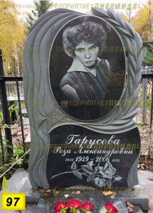 Фигурные памятники из гранита