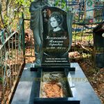 Скульптурные памятники из гранита